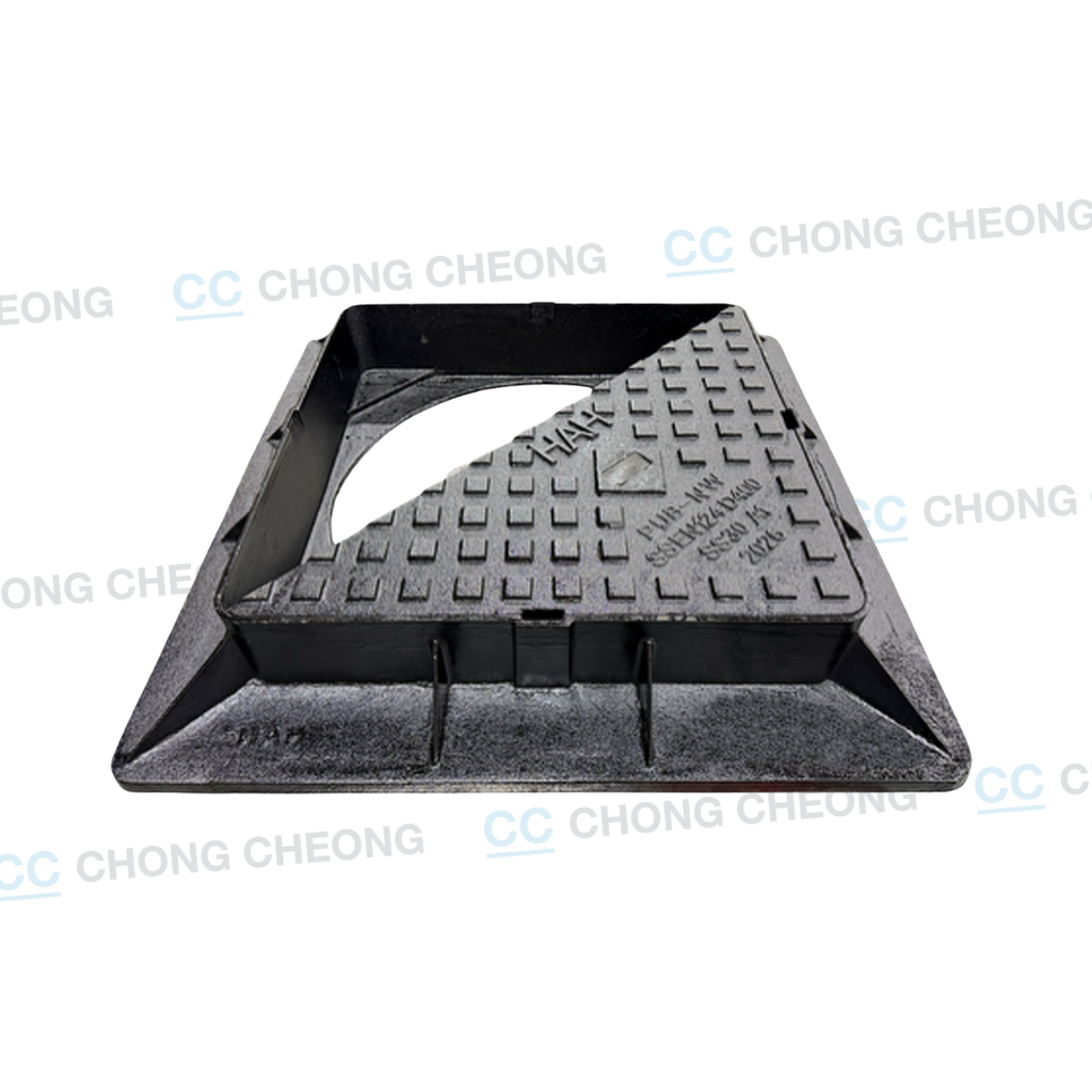[HDMHH-600PNW] DUCTILE IRON HEAVY DUTY DOUBLE TRIANGULAR MANHOLE COVER & FRAME (PUB/NW LABEL) (GRADE D400)